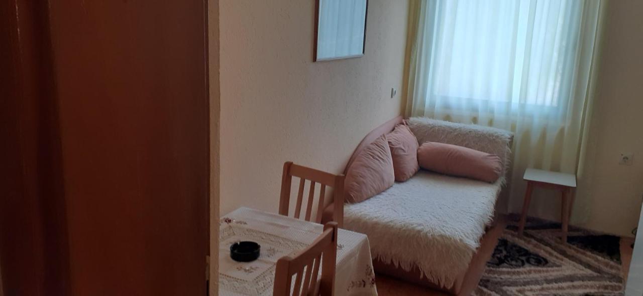 Appartement Smjestaj Na Selu,Porodica Gvozdenac à Sipovo Extérieur photo